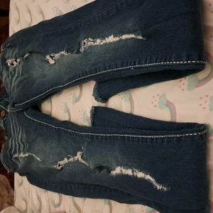 (Fil jeans brand name)the size is 3 and denim